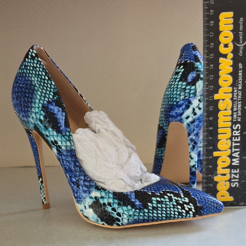 NEW MILUORO Blue and Black Snakeskin Print Stiletto Heels